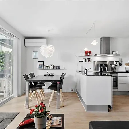 M318-vaeggerlose-marielyst-strandvej-63-s *